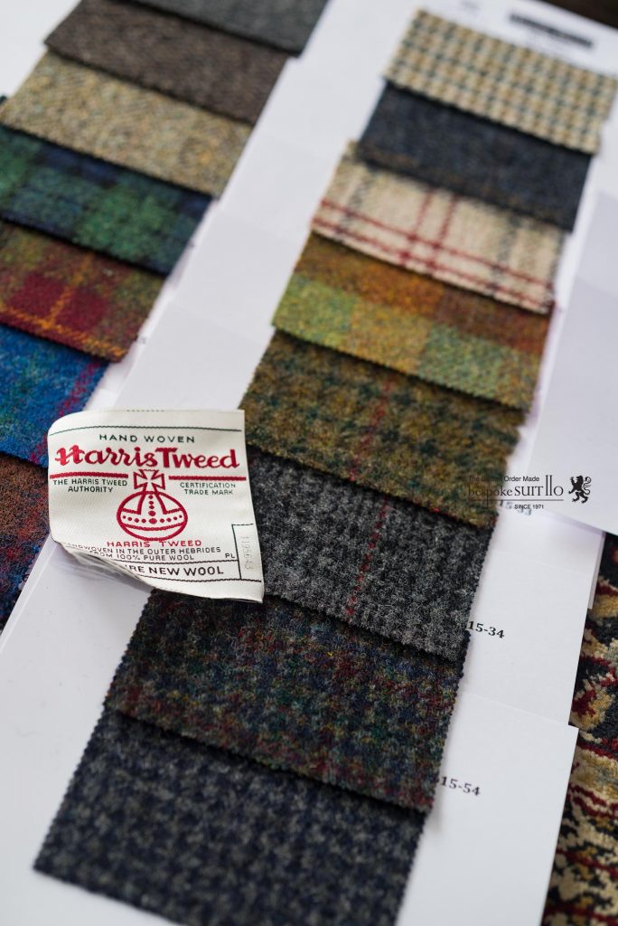 ハリスツイード（Harris Tweed）は英国王室御用達のツイードである。スコットランドのアウター・ヘブリディーズ諸島で入手されたヴァージンウールを使用して、島民によって手作業で染色、紡績をし、一枚一枚手織りされている。そしてハリスツイード協会によって決められた厳しい基準をクリアしたもののみハリスツイードと認められる。また認められたもののみオーブの商標が与えられる,ハリスツイード,Harris Tweed,スコットランド,Scotland,ツイード,ツイードジャケット,オーダーツイード,2016AW,オーダーシャツ,秋冬,オーダースーツ,オーダージャケット,誂え,紳士,オーダーメイド,福岡,黒崎,北九州,八幡西区,ビスポークスーツ１１０,bespokeSUIT110,bespokeSUITIIO,