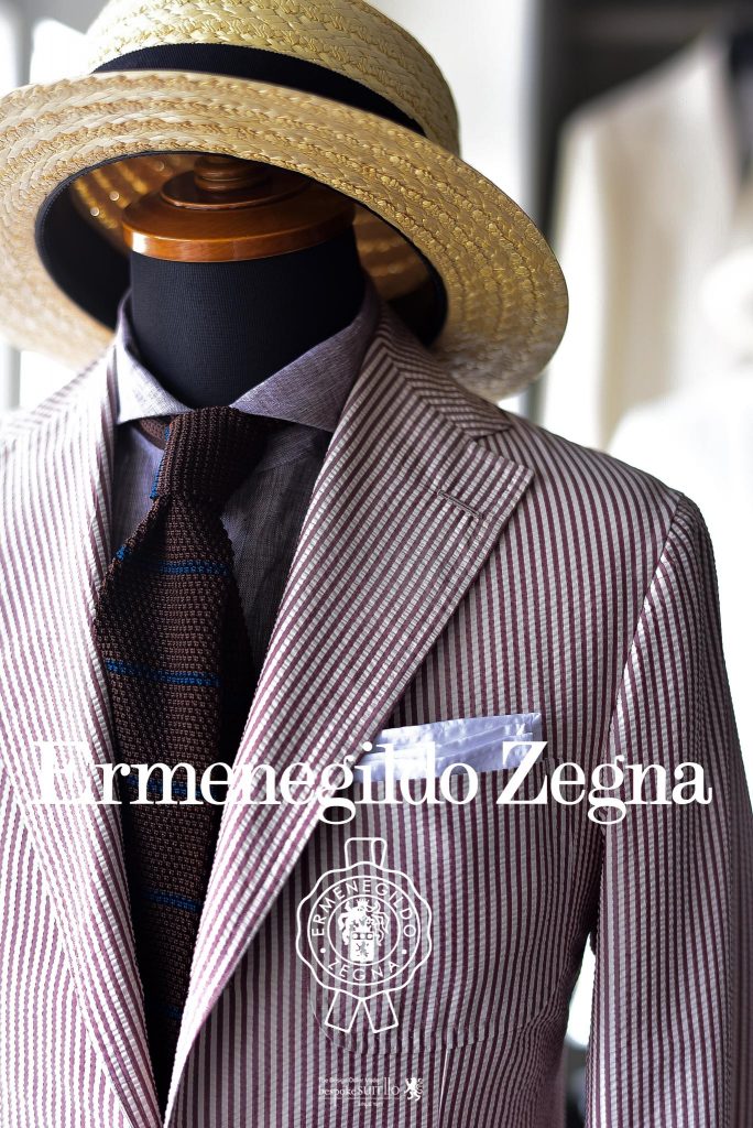 極上！100%SILKシルクシアサッカーが特別価格　Ermenegildo Zegna / TESSITURA DI NOVARA,夏の定番素材といえばシアサッカーですがこちらはシルク100%のサッカー生地。流石、イタリアの高級生地メーカーErmenegildo Zegna（エルメネジルドゼニア）ですね。2009年にエルメネジルド・ゼニアは世界屈指の高品質シルクを生産することで知られるNVARA（ノヴァラ）社を傘下に収めることで、シルク素材が充実しました。シルク素材＝高級感はもちろん目付け210gという軽くて涼しいコットンシアサッカーよりも全てにおいて優れた、シルクサッカーを是非ご体感ください ,エルメネジルド・ゼニア,Ermenegildo Zegna,ノバラ,TESSITURA DI NOVARA,made in ITALY,SILK100%,210gms,夏ジャケット,シルクサッカー,シアサッカー,リネンジャケット,オーダージャケット,オーダージャケット,オーダースーツ,背広,誂え,仕立,紳士,福岡,黒崎,小倉,北九州,八幡西区,ビスポークスーツ１１０,bespokeSUIT110,bespokeSUITIIO,