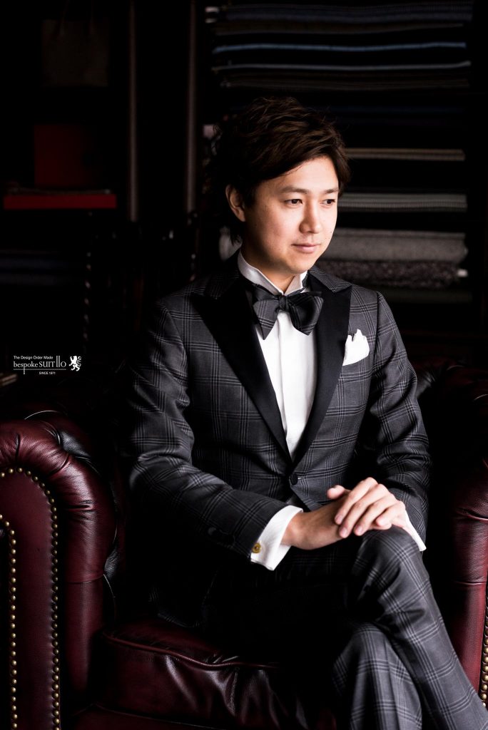 チェックスーツ,darrowdale,ダローデール,タキシード,dinnerjacket,デナージャケット,tuxedo,ボウタイ,bowtie,オーダースーツ,オーダーシャツ,挙式,福岡花嫁,日本中の花嫁さんと繋がりたい,福岡のプレ花嫁と繋がりたい,プレ花嫁,結婚式コーデ,ゼクシィ,ブライダル,2018秋婚,menscoordinate,メンズコーディネート,mensfashion,メンズファッション,着こなし,福岡ファション,ブライダル,お洒落さんと繋がりたい,オーダースーツ,ordersuits,ドレスシャツ,オーダースーツ,オーダージャケット,orderJacket,オーダーベスト,oedervest,ビスポーク,bespoke,三ケ森,jhp,instagood,instadiary,instalike,instamood,instalove,instafollow,instapic,instaphoto,オーダージャケット,オーダーシャツ,オーダースーツ,背広,誂え,仕立,紳士,福岡,黒崎,小倉,北九州,八幡西区,ビスポークスーツ１１０,bespokeSUIT110,bespokeSUITIIO,suits,suitstil,Suitsstyle,mensstyl,