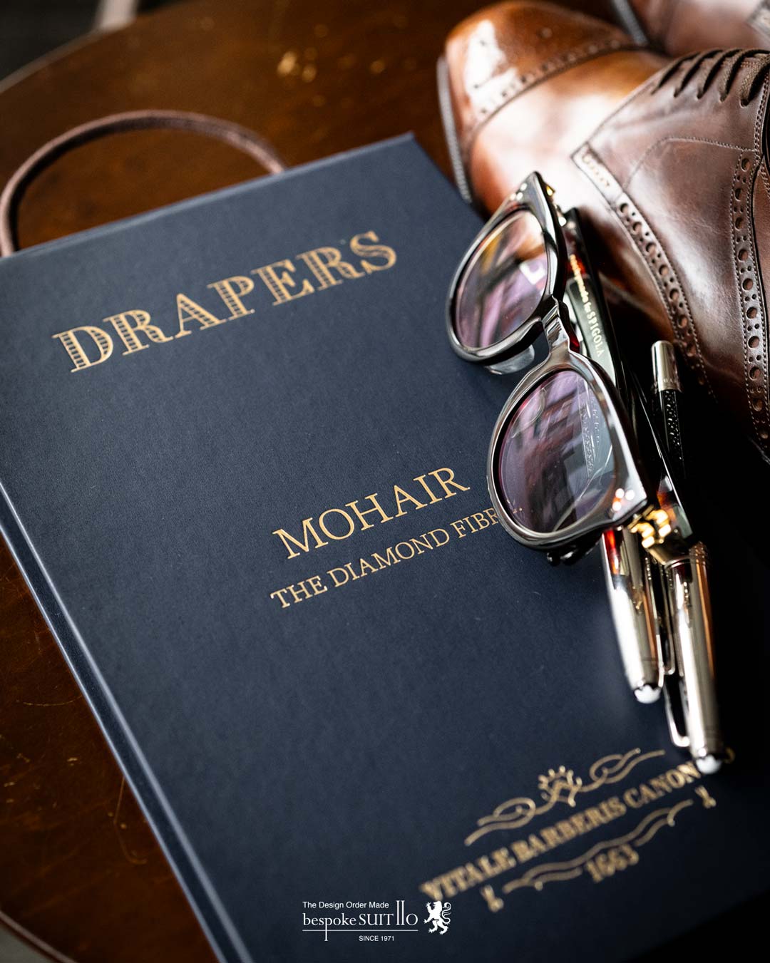 ★新柄入荷！2021SS DRAPERS（ドラッパーズ）/ ASCOT（アスコット）・MOHAIR（モヘア）・THREE KINGS（スリーキングス）,★新柄入荷！2021SS,DRAPERS,ドラッパーズ,ASCOT,アスコット,MOHAIR,モヘア,THREE KINGS,スリーキングス,CANONICO,カノニコ,madein ITALY,式服,英国,服地,suits,jacket,coat,Savile Row,背広,mensfashion,mensstyle,メンズコーディネート,mensfashion,メンズファッション,着こなし,福岡ファション,ブライダル,お洒落さんと繋がりたい,オーダースーツ,ordersuits,ドレスシャツ,オーダースーツ,オーダージャケット,orderJacket,オーダーベスト,oedervest,ビスポーク,bespoke,三ケ森,jhp,instagood,instadiary,instalike,instamood,instalove,instafollow,instapic,instaphoto,オーダージャケット,オーダーシャツ,オーダースーツ,背広,誂え,仕立,紳士,福岡,黒崎,小倉,北九州,八幡西区,ビスポークスーツ１１０,bespokeSUIT110,bespokeSUITIIO,suits,suitstil,Suitsstyle,mensstyl,