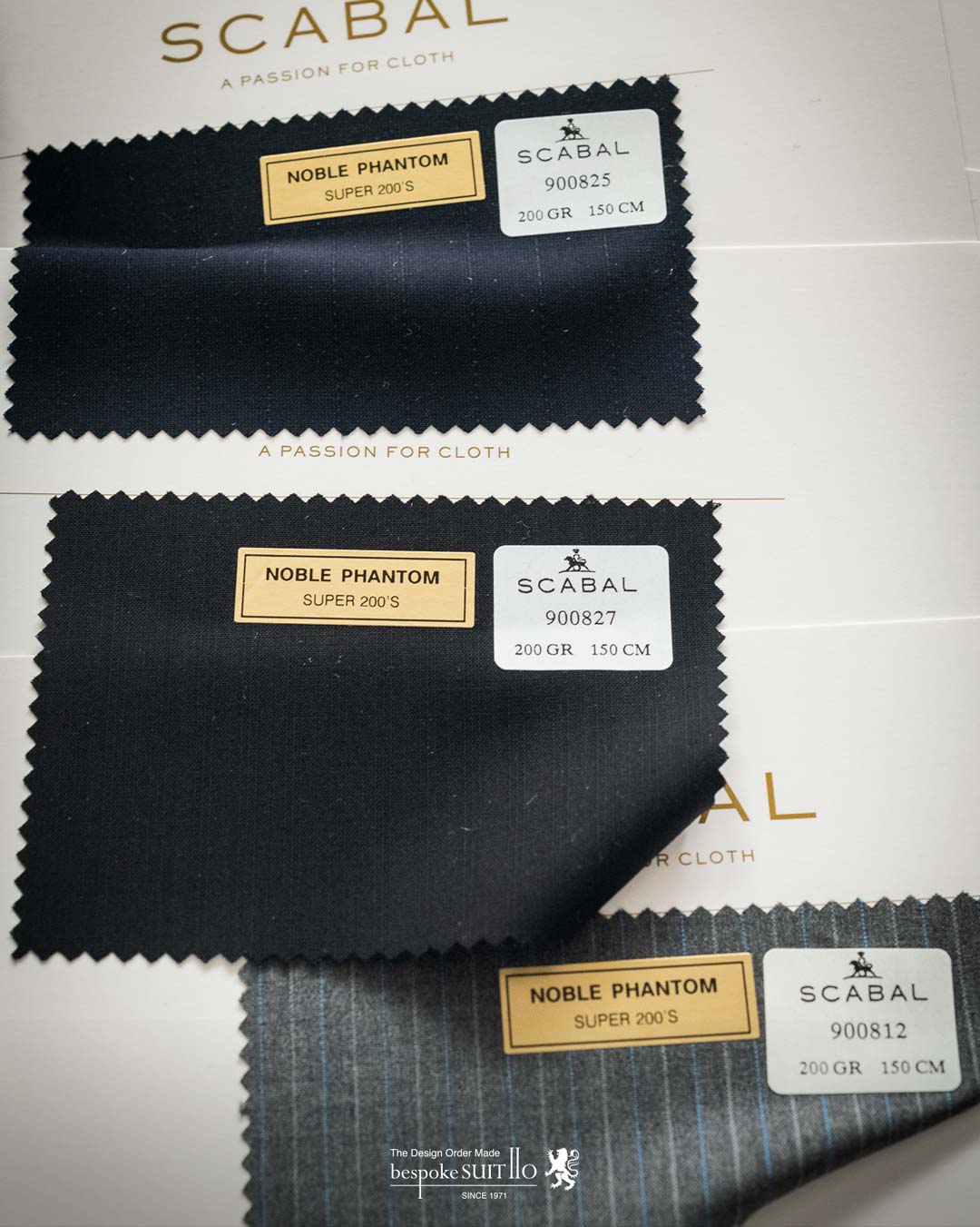 SCABAL（スキャバル）より期間限定で最高峰のコレクション３種が勢ぞろいしました。,生地になんと“ダイヤモンド”を散りばめたその名もDIAMOND CHIP（ダイヤモンド チップ）・スーパー200'sのライトウエイトNOBLE PHANTOM（ノーブル ファントム）・ウーステッドカシミア100%スーツ生地ULTRA CARESSE（ウルトラ カレス）の全20色以上をご用意しております。,このコレクションが取り扱いできるお店は数少ないと思います。是非この機会にご体感くださいませ。,DIAMOND CHIP（ダイヤモンド チップ）,SUPER150's SILK & DAIMOND FRAGMENTS,260gms,NOBLE PHANTOM（ノーブル ファントム）,SUPER200's,200gms,ULTRA CARESSE（ウルトラ カレス）,CASHMERE100%,230gms,厳選された最高級のウーステッドカシミア（スパンカシミア）100％使用した究極のカシミアスーツを是非ご体感ください。,福岡県北九州のオーダースーツ専門店,bespokeSUIT110